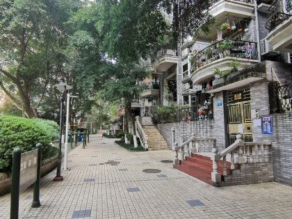 芳草地社区在线视频（芳草地百科）